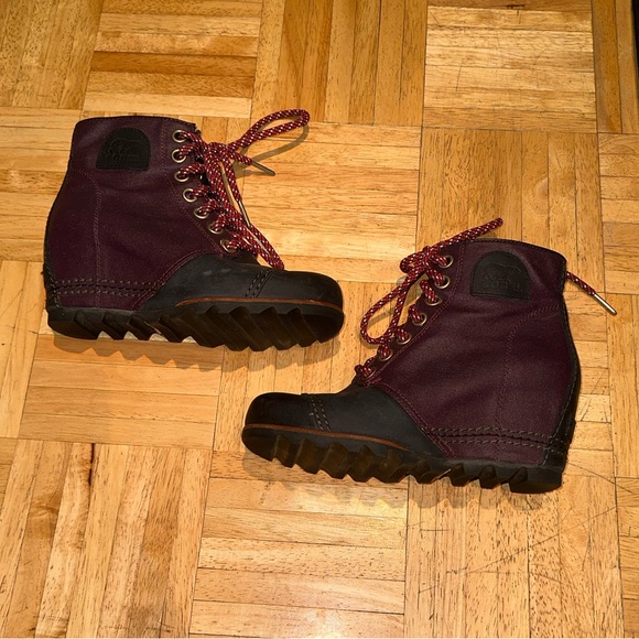Sorel Shoes - Rare Purple Sorel PDX Joan of Artic Wedge Boots - Size 7
